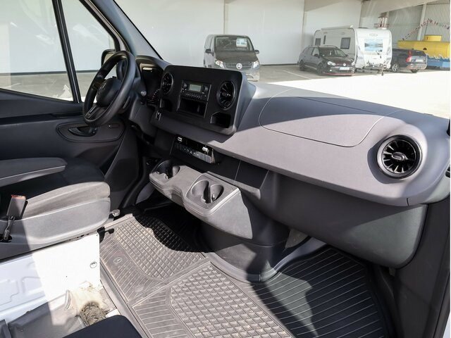 MERCEDES-BENZ eSprinter 312 Kasten FWD,3.924mm Radstand - Furgão, Carrinha elétrica: foto 5 MERCEDES-BENZ eSprinter 312 Kasten FWD,3.924mm Radstand - Furgão, Carrinha elétrica: foto 5