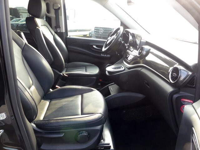 MERCEDES-BENZ V 300 Edition Extralang,2xSchiebetür el.,8Sitzer - Máquina de outro: foto 3 MERCEDES-BENZ V 300 Edition Extralang,2xSchiebetür el.,8Sitzer - Máquina de outro: foto 3