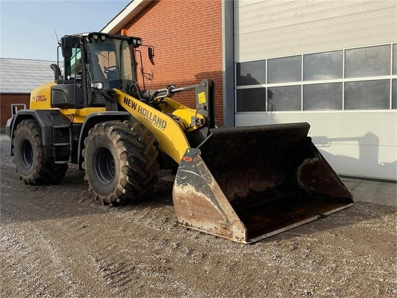 New Holland W170D - Carregadeira de rodas: foto 5 New Holland W170D - Carregadeira de rodas: foto 5