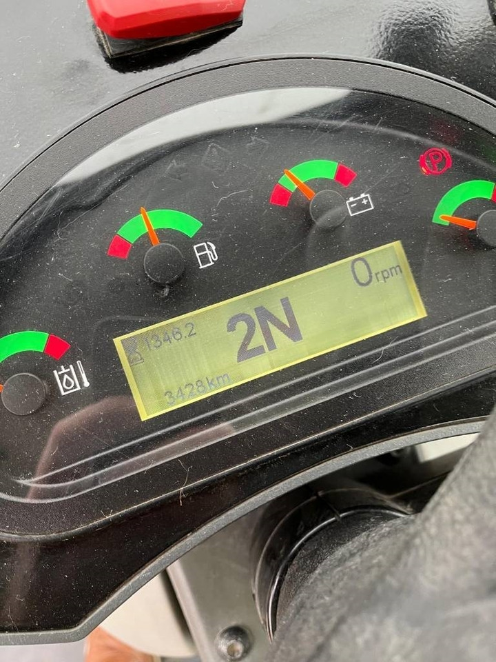 CAT 908 M, bis 35 km/h, Allrad, hydr. Schnellwechsler - Carregadeira de rodas: foto 5 CAT 908 M, bis 35 km/h, Allrad, hydr. Schnellwechsler - Carregadeira de rodas: foto 5