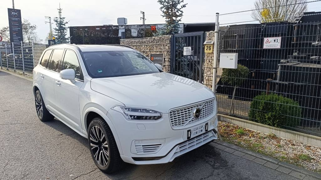 Volvo XC 90 T8 Plug-in-Hybrid, 7 Sitze, Allrad Panorama - Automóvel: foto 1 Volvo XC 90 T8 Plug-in-Hybrid, 7 Sitze, Allrad Panorama - Automóvel: foto 1