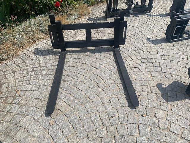 Big Palettengabel 120cm mit Merlo ZM2 2 Tonnen - Garfos de Equipamento de movimentação: foto 1 Big Palettengabel 120cm mit Merlo ZM2 2 Tonnen - Garfos de Equipamento de movimentação: foto 1