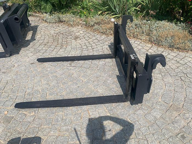 Big Palettengabel 120cm mit Merlo ZM2 2 Tonnen - Garfos de Equipamento de movimentação: foto 2 Big Palettengabel 120cm mit Merlo ZM2 2 Tonnen - Garfos de Equipamento de movimentação: foto 2