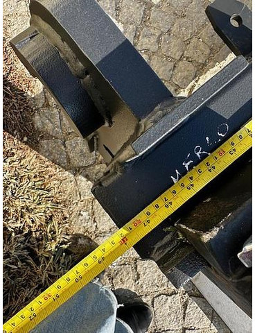 Big Palettengabel 3,5 t mit Merlo Aufnahme 120 cm FEM 3 Träggerahmen - Garfos de Equipamento de movimentação: foto 4 Big Palettengabel 3,5 t mit Merlo Aufnahme 120 cm FEM 3 Träggerahmen - Garfos de Equipamento de movimentação: foto 4
