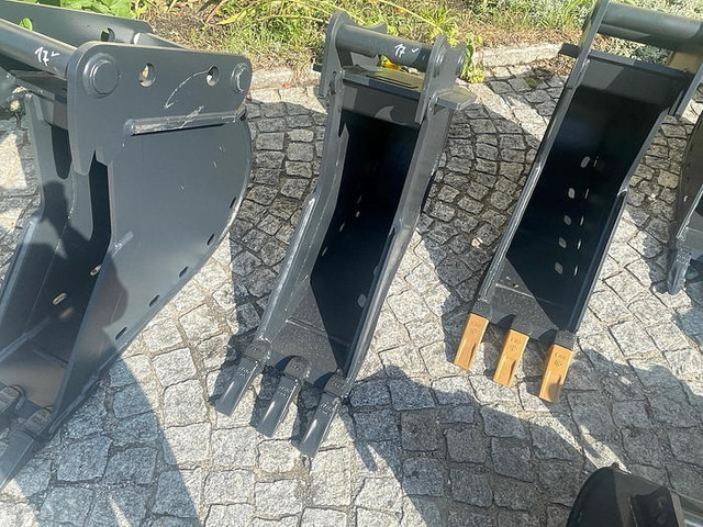 Big Tieflöffel 30 cm mit Lehnhoff MS03 Symlock Aufnahme - Balde: foto 1 Big Tieflöffel 30 cm mit Lehnhoff MS03 Symlock Aufnahme - Balde: foto 1