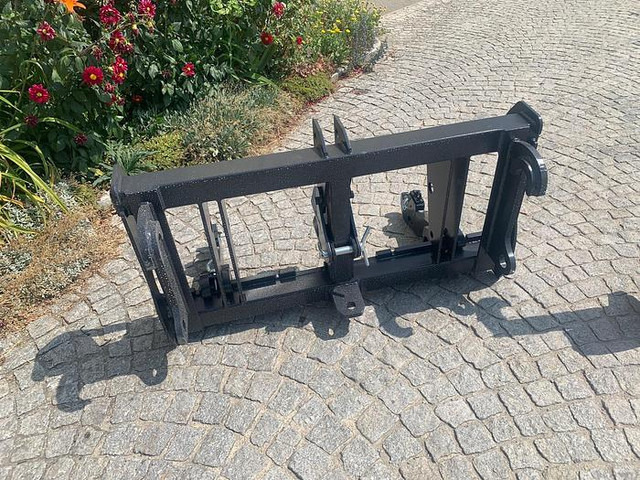 Big Adapter auf Dreipunkt KAT 3, Dieci, Agri Farmer - Equipamento: foto 1 Big Adapter auf Dreipunkt KAT 3, Dieci, Agri Farmer - Equipamento: foto 1