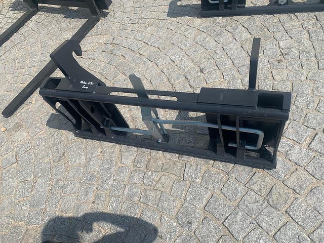 Big BIG Adapter Volvo L30 auf Euro Aufnahme - Equipamento: foto 2 Big BIG Adapter Volvo L30 auf Euro Aufnahme - Equipamento: foto 2