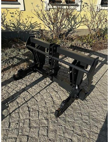 Big Genie / Terex Adapter mit 3 Punkt Aufnahme - Equipamento: foto 1 Big Genie / Terex Adapter mit 3 Punkt Aufnahme - Equipamento: foto 1