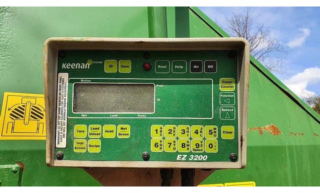 Keenan Klassik 140 Futtermischwagen - Equipamento de gado: foto 4 Keenan Klassik 140 Futtermischwagen - Equipamento de gado: foto 4