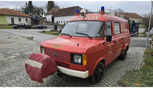 Ford Transit Feuerwehrauto - Veículo comercial: foto 2 Ford Transit Feuerwehrauto - Veículo comercial: foto 2