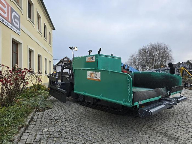 Vögele Super 800 Asphaltfertiger - Máquina de asfalto: foto 4 Vögele Super 800 Asphaltfertiger - Máquina de asfalto: foto 4