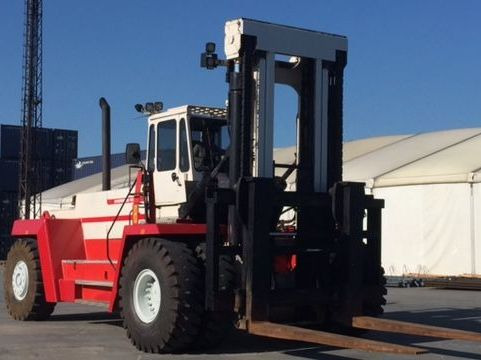 Svetruck 45-120-57 - Empilhadeira a diesel: foto 3 Svetruck 45-120-57 - Empilhadeira a diesel: foto 3