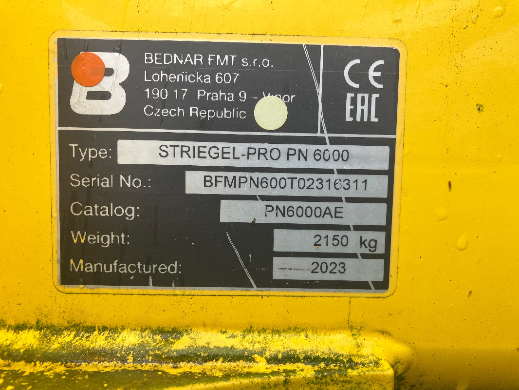 Bednar Striegel-Pro PN 6000 - Equipamento de fertilização: foto 2 Bednar Striegel-Pro PN 6000 - Equipamento de fertilização: foto 2