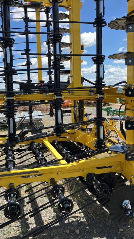 Bednar Striegel-Pro PN 9000 - Equipamento de fertilização: foto 5 Bednar Striegel-Pro PN 9000 - Equipamento de fertilização: foto 5