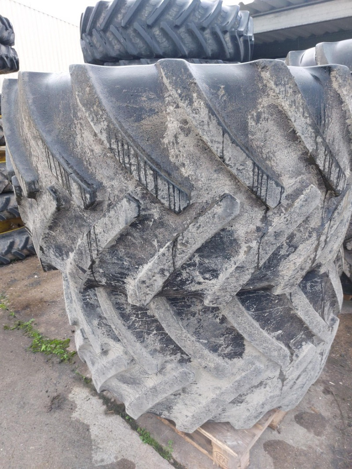 Continental 900/60R38 750/55R30 John Deere 8335R 8430 8530 - Jantes e pneus: foto 5 Continental 900/60R38 750/55R30 John Deere 8335R 8430 8530 - Jantes e pneus: foto 5