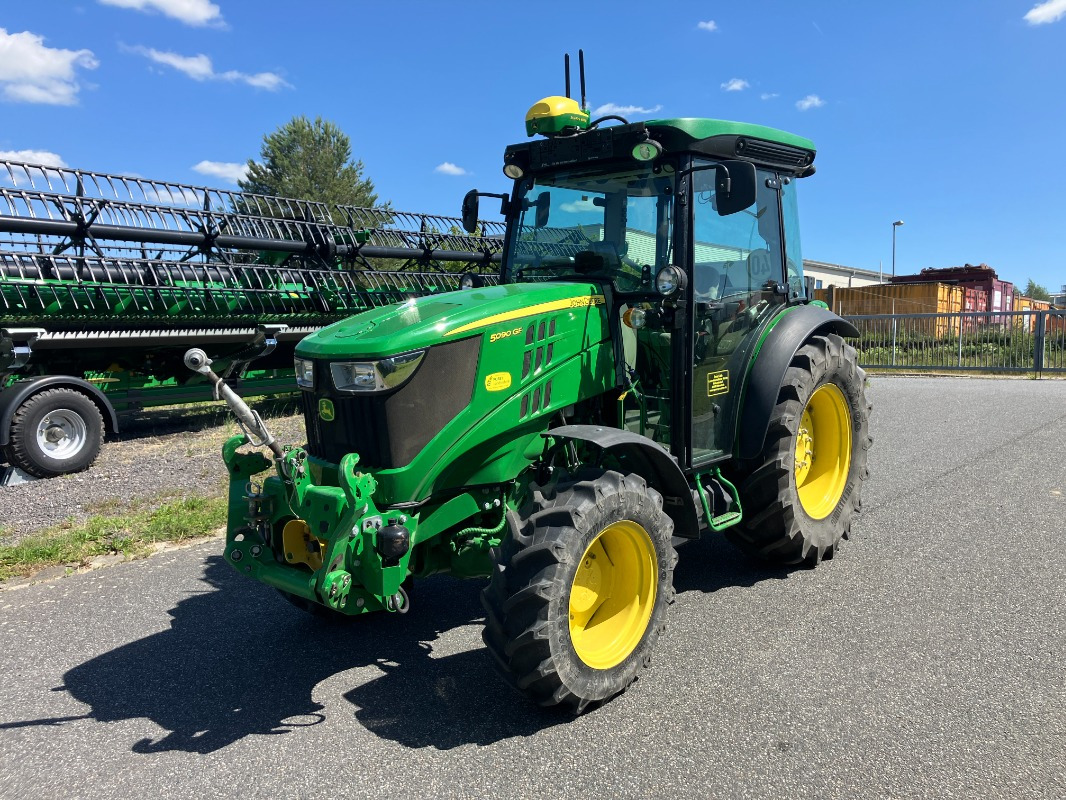 John Deere 5090GF mit RTK- Lenksystem/ FKH/FZW - Trator: foto 1 John Deere 5090GF mit RTK- Lenksystem/ FKH/FZW - Trator: foto 1