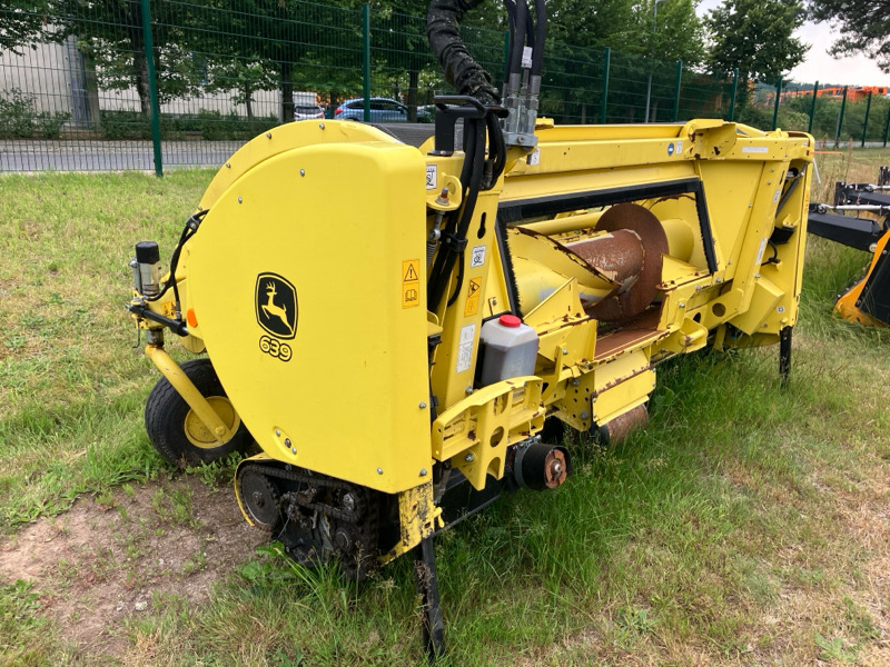 John Deere 8300i mit Kemper 360 und PickUp - Colheitadeira: foto 5 John Deere 8300i mit Kemper 360 und PickUp - Colheitadeira: foto 5
