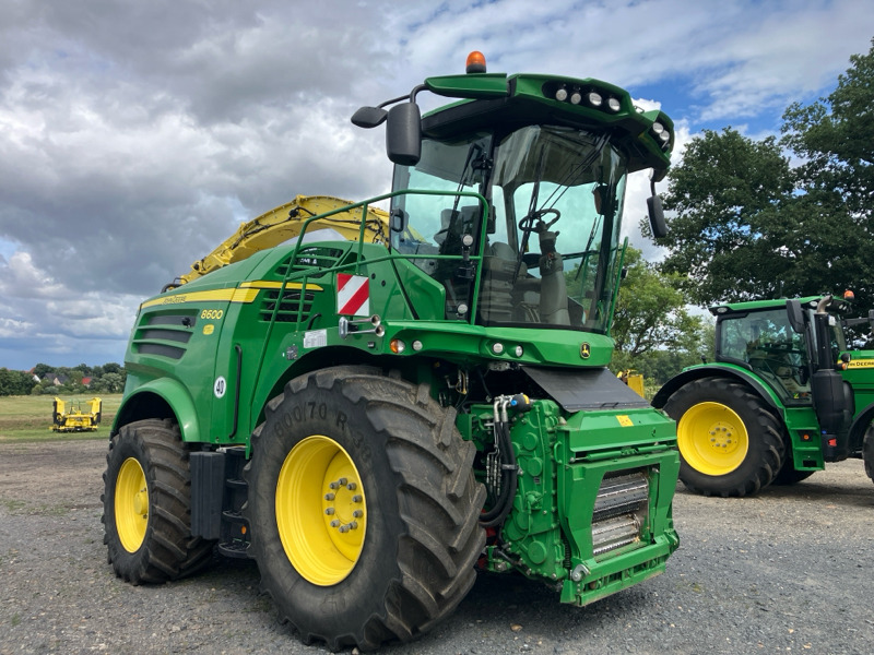 Colheitadeira John Deere 8600 mit Kemper 460 StalkBuster und 639 PickUp: foto 31