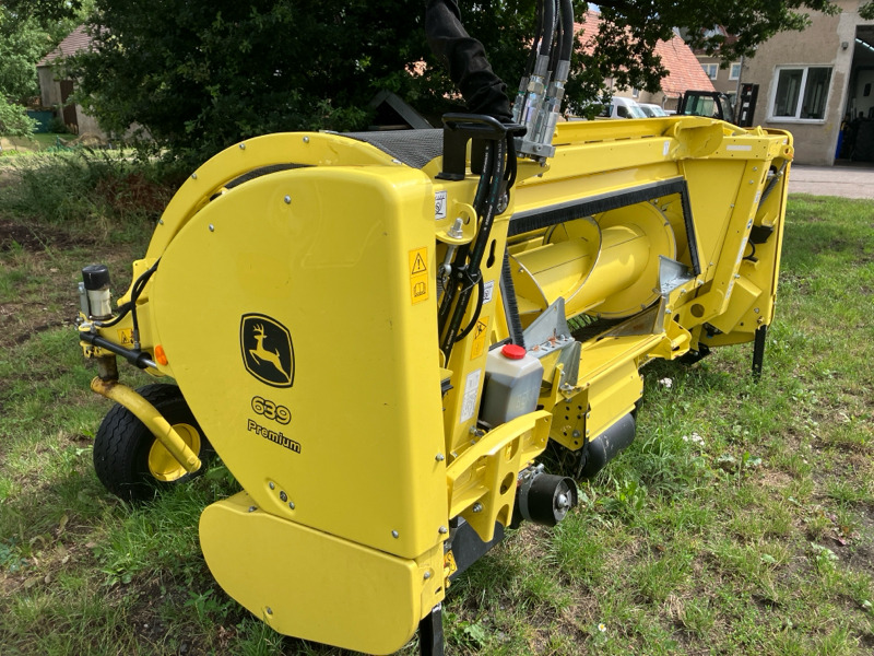 Colheitadeira John Deere 8600 mit Kemper 460 StalkBuster und 639 PickUp: foto 10