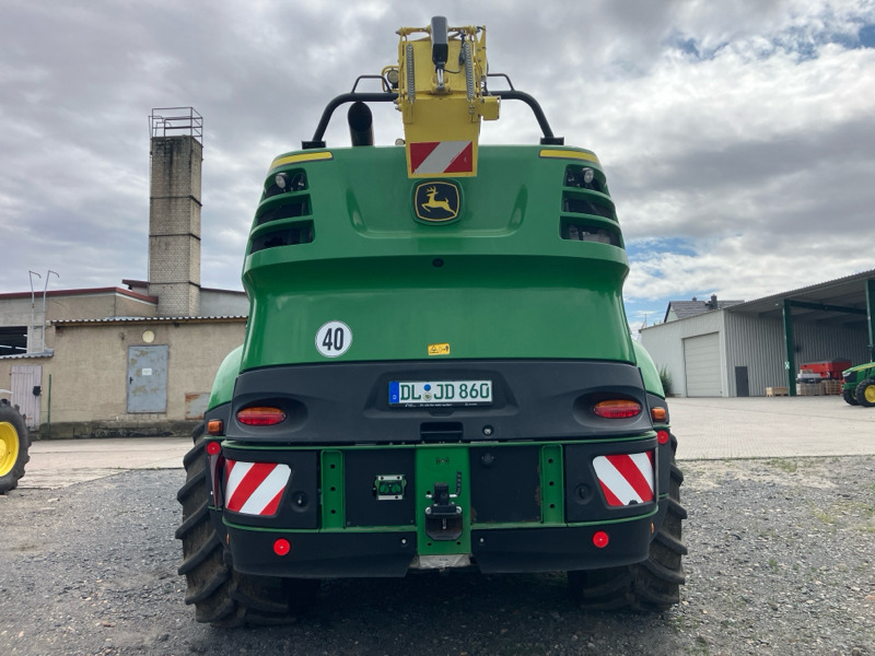 Colheitadeira John Deere 8600 mit Kemper 460 StalkBuster und 639 PickUp: foto 25