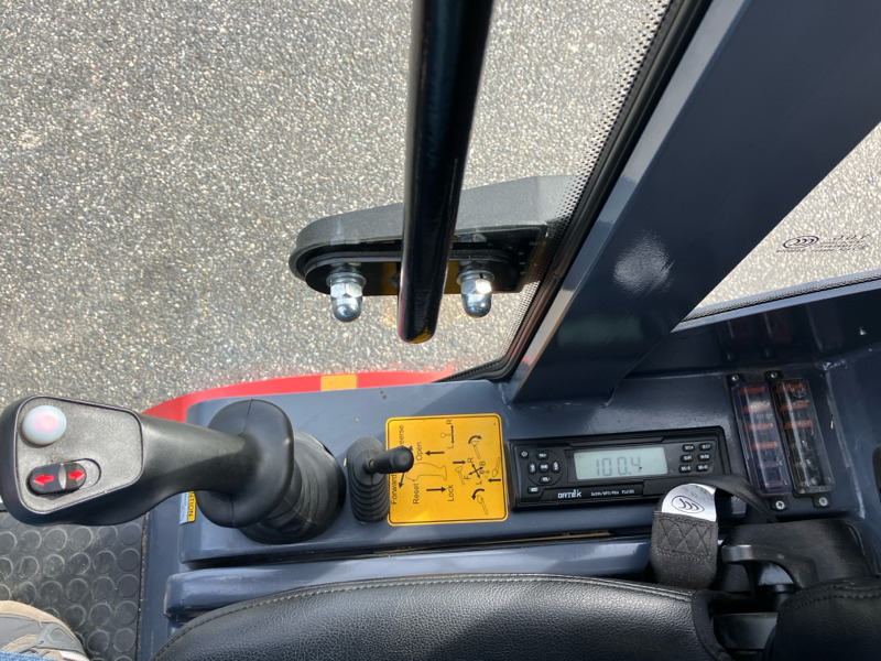 Toyo KU 826/ Radlader/ Hoflader/ Kompaktlader/... - Carregadeira: foto 2 Toyo KU 826/ Radlader/ Hoflader/ Kompaktlader/... - Carregadeira: foto 2