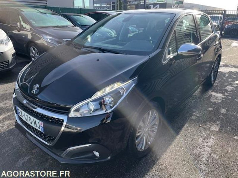 208 ALLURE PT 110cv-05/2016- 87950 KM - Automóvel: foto 1 208 ALLURE PT 110cv-05/2016- 87950 KM - Automóvel: foto 1