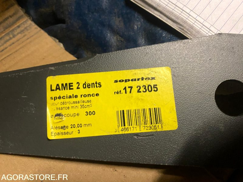 22 Lames de débroussailleuse à 2 dents - Equipamentos para jardinagem: foto 3 22 Lames de débroussailleuse à 2 dents - Equipamentos para jardinagem: foto 3