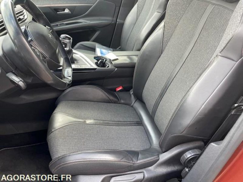 3008 GT-LINE 1.2 PT 130cv. 05/2017. 117900 KM - SUV: foto 5 3008 GT-LINE 1.2 PT 130cv. 05/2017. 117900 KM - SUV: foto 5
