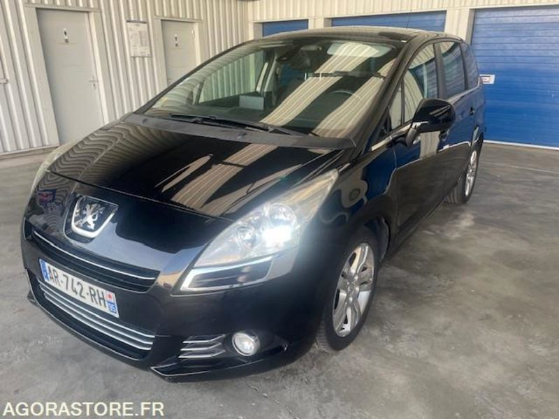 5008 PREMIUM 1.6 HDI 110cv 5 PLACES. 05/2010 . 255500 km - Automóvel: foto 1 5008 PREMIUM 1.6 HDI 110cv 5 PLACES. 05/2010 . 255500 km - Automóvel: foto 1