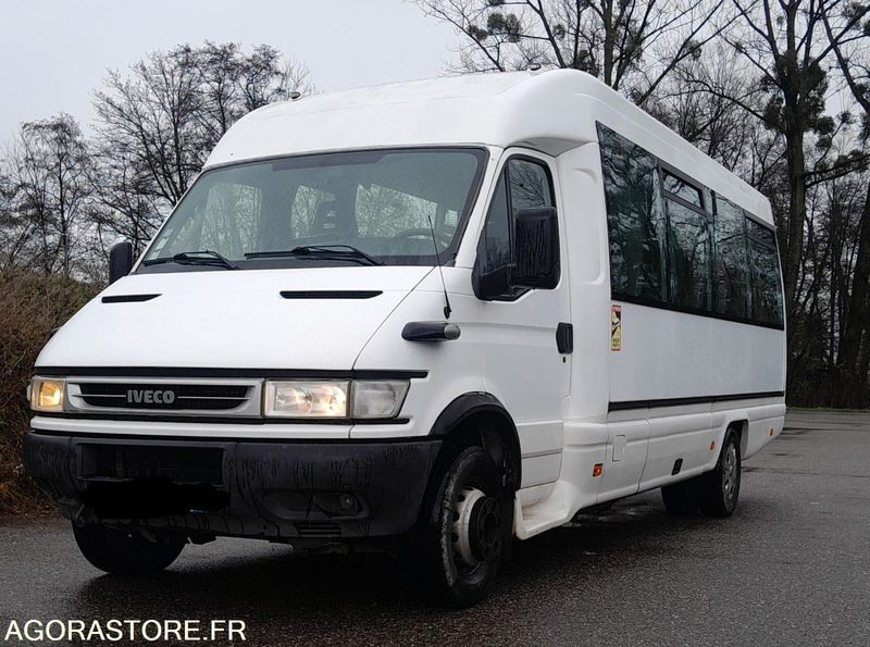 Autocar iveco wing 28places - Autocarro: foto 1 Autocar iveco wing 28places - Autocarro: foto 1