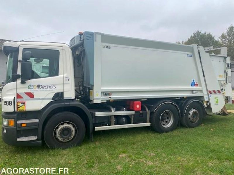 BOM SCANIA P 380 - 2015 - 164 000km - Caminhão de lixo: foto 1 BOM SCANIA P 380 - 2015 - 164 000km - Caminhão de lixo: foto 1