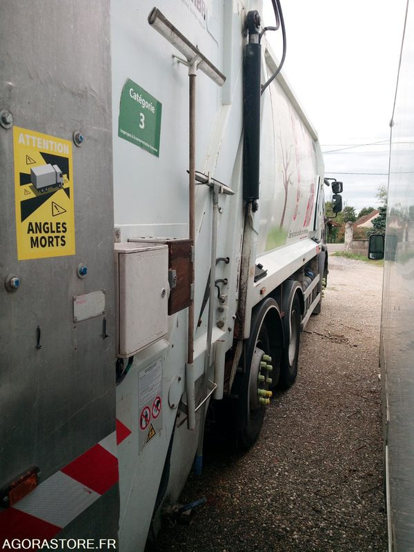 Bom Renault 320DXI - Caminhão de lixo: foto 4 Bom Renault 320DXI - Caminhão de lixo: foto 4