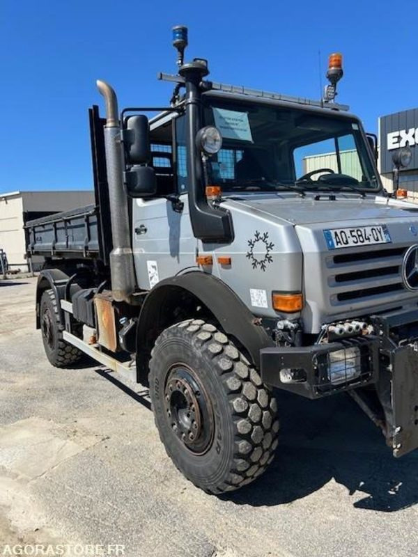 CAMION 4X4 MERCEDES UNIMOG U5000 2009 62289 KM 4667 HEURES + ETRAV SICOMETAL GM1 - Veículo limpa-neves: foto 2 CAMION 4X4 MERCEDES UNIMOG U5000 2009 62289 KM 4667 HEURES + ETRAV SICOMETAL GM1 - Veículo limpa-neves: foto 2