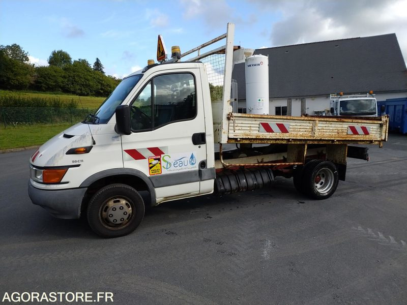 CAMION BENNE IVECO - EY413YY - 142000km - Furgão basculante: foto 1 CAMION BENNE IVECO - EY413YY - 142000km - Furgão basculante: foto 1