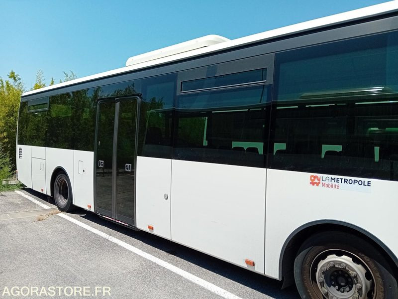 CAR IRISBUS CROSSWAY LOW ENTRY 22264 MEC 2014 697141KM DC-959-KG - Autocarro escolar: foto 3 CAR IRISBUS CROSSWAY LOW ENTRY 22264 MEC 2014 697141KM DC-959-KG - Autocarro escolar: foto 3