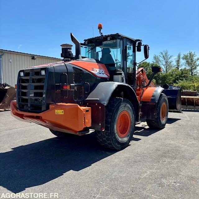 CHARGEUR HITACHI ZW180-6 2019 9270 HEURES - Carregadeira: foto 2 CHARGEUR HITACHI ZW180-6 2019 9270 HEURES - Carregadeira: foto 2