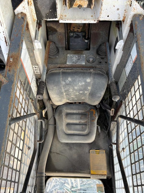 Carregadeira CHARGEUSE COMPACTE MELROE BOBCAT 443: foto 7