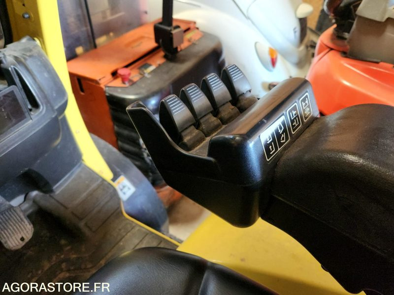 CHARIOT ELEVATEUR DIESEL 3T5 HYSTER H3.5FT - 2007 - 1033 heures - Empilhadeira a diesel: foto 4 CHARIOT ELEVATEUR DIESEL 3T5 HYSTER H3.5FT - 2007 - 1033 heures - Empilhadeira a diesel: foto 4