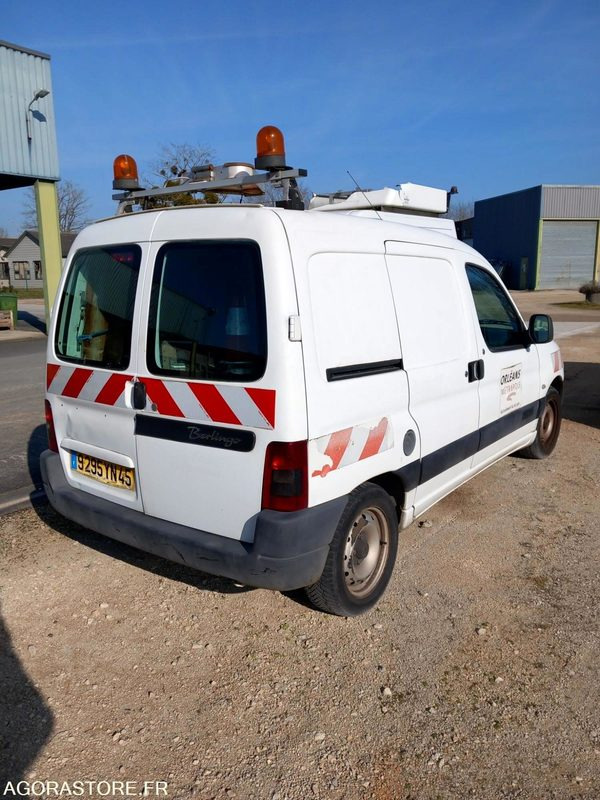 CITROEN BERLINGO - 2004 - 96000KM - Furgão compacto: foto 1 CITROEN BERLINGO - 2004 - 96000KM - Furgão compacto: foto 1