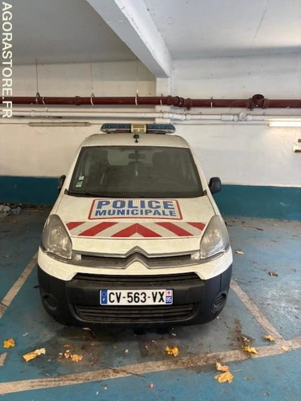 CITROEN BERLINGO - 2013 - 72200kms - Automóvel: foto 2 CITROEN BERLINGO - 2013 - 72200kms - Automóvel: foto 2