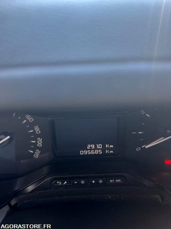 CITROEN BERLINGO ISOTHERME (portage de repas) - Furgão compacto: foto 5 CITROEN BERLINGO ISOTHERME (portage de repas) - Furgão compacto: foto 5