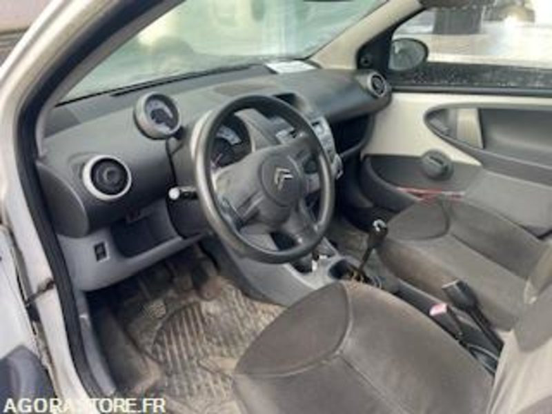 CITROEN C1 - 2006 - 101800kms - Automóvel: foto 5 CITROEN C1 - 2006 - 101800kms - Automóvel: foto 5