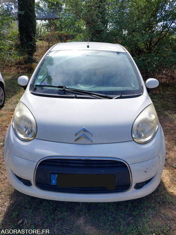 CITROEN C1 - 2011 - 42667KM - Automóvel: foto 1 CITROEN C1 - 2011 - 42667KM - Automóvel: foto 1