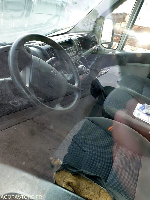 CITROEN JUMPER - 2011 - 152237km - Furgão: foto 4 CITROEN JUMPER - 2011 - 152237km - Furgão: foto 4