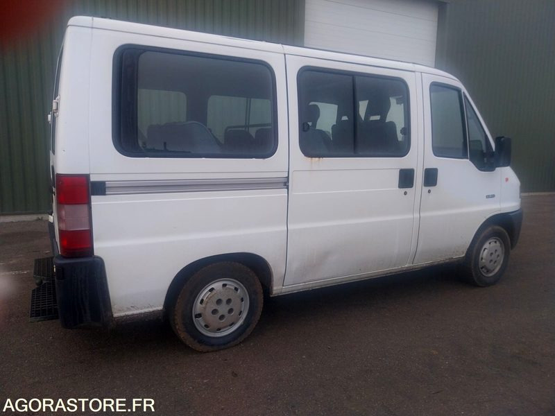 CITROEN JUMPER 9 PLACES - 1995 / 246126 KM - Micro-ônibus, Furgão de passageiros: foto 2 CITROEN JUMPER 9 PLACES - 1995 / 246126 KM - Micro-ônibus, Furgão de passageiros: foto 2