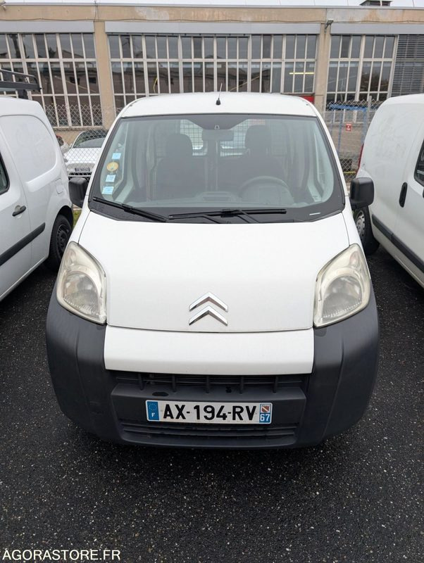 CITROEN NEMO 1.4 HDI - 137 030 KM - Furgão compacto: foto 1 CITROEN NEMO 1.4 HDI - 137 030 KM - Furgão compacto: foto 1