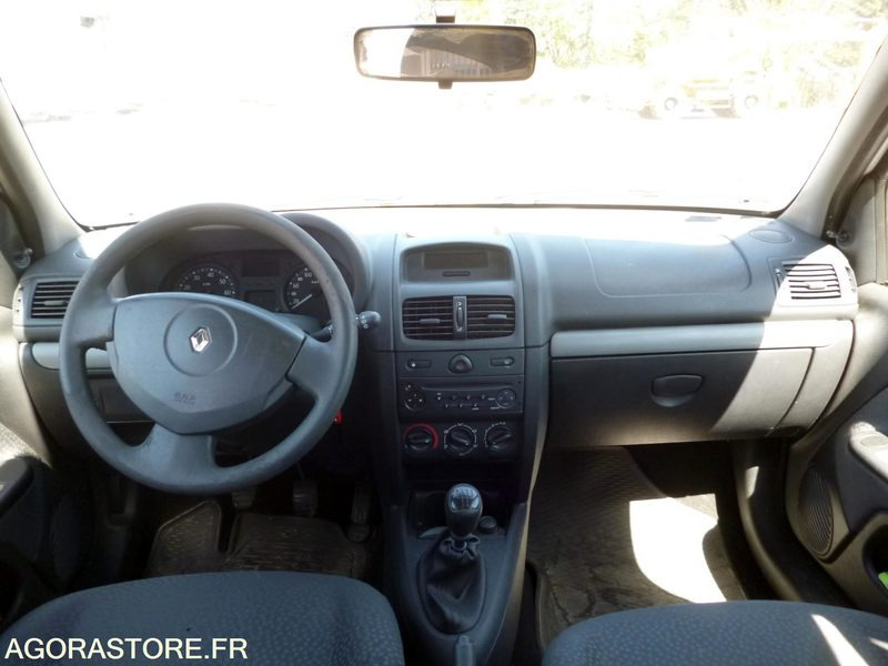CLIO 2 ESSENCE - Automóvel: foto 5 CLIO 2 ESSENCE - Automóvel: foto 5