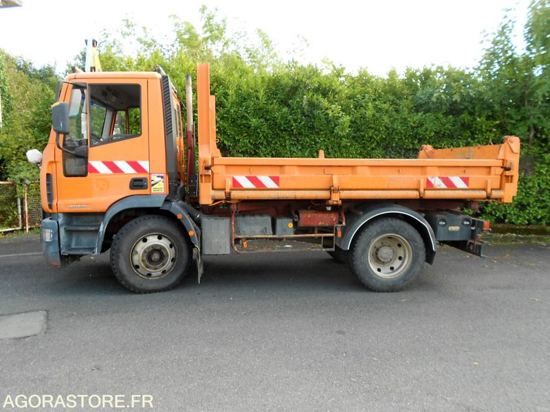 CAMION IVECO - Caminhão: foto 2 CAMION IVECO - Caminhão: foto 2