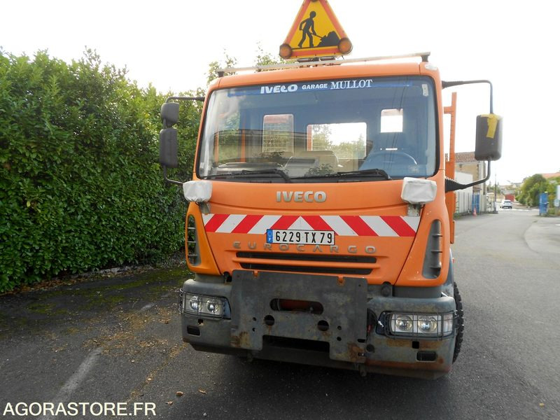 CAMION IVECO - Caminhão: foto 1 CAMION IVECO - Caminhão: foto 1