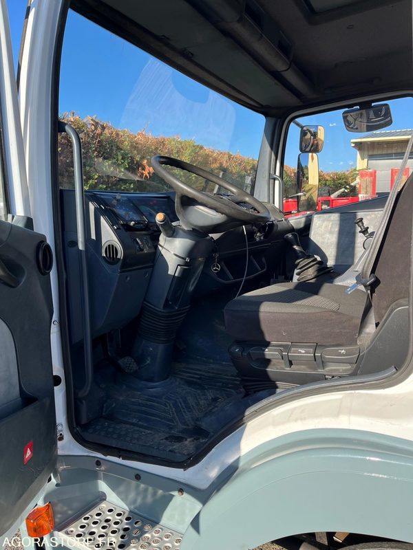 CAMION PLATEAU MERCEDES 15T - 2000 - Caminhão: foto 4 CAMION PLATEAU MERCEDES 15T - 2000 - Caminhão: foto 4